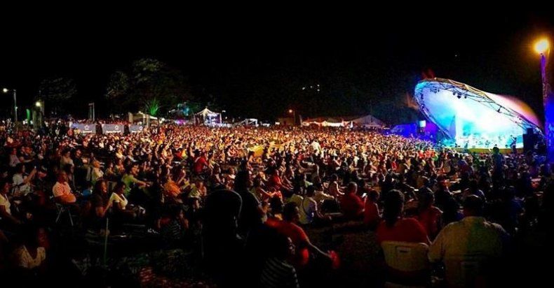 Panamá celebra talento artístico con festival que atrae a miles de personas