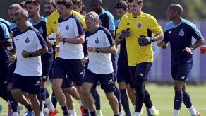 Presidente del Oporto sale en defensa de Casillas y censura a Mourinho