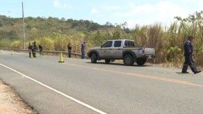 Camión blindado car por un precipicio en Chepo