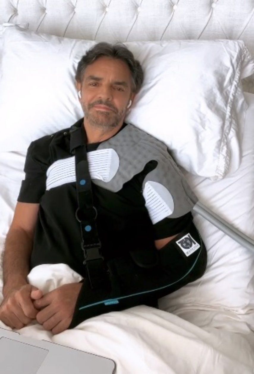 Eugenio Derbez revela que sufrió 15 fracturas, se mantendrá enfocado en recuperarse