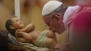 El papa recuerda que no existe la visión endulzada y de cuento de la Navidad El papa recuerda que no existe la visión endulzada y de cuento de la Navidad