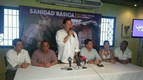 Varela presenta proyecto de sanidad básica en la 24 de Diciembre  y resta importancia a ataques