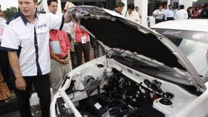 Anuncian autos eléctricos poderosos y de precio accesible