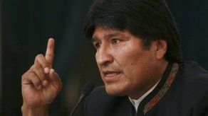 Morales dice a Ahmadineyad que no está solo en su lucha