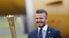 La llama olímpica llega al Reino Unido a 70 días de Londres 2012