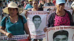 Nuevas líneas de investigación para hallar a estudiantes desaparecidos en México