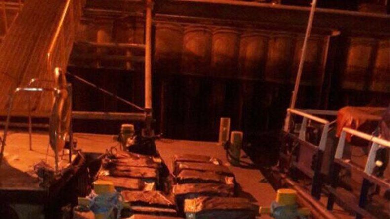 Detienen a tres colombianos con 1067 paquetes droga a bordo de lancha rápida