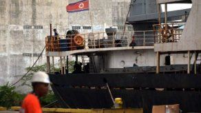 Seúl insta a ONU intervenir si hay misiles en barco norcoreano en Panamá