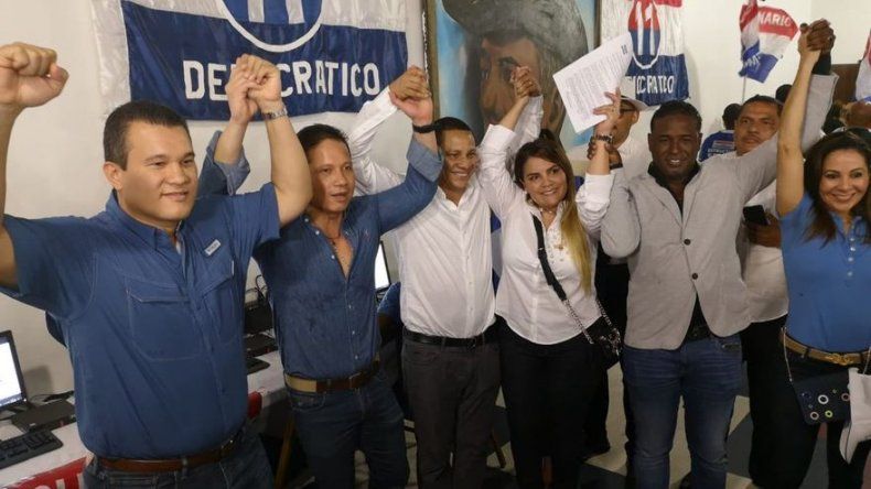 Héctor Brands se postula como precandidato a diputado para primarias del PRD