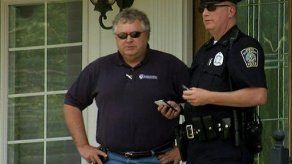 Policía investiga de nuevo casa de Hernández