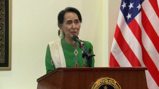 La exlíder birmana Aung San Suu Kyi, condenada a 3 años de cárcel por fraude electoral
