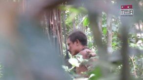 Indígenas difunden imágenes de etnia amazónica aislada y amenazada por madereros en Brasil