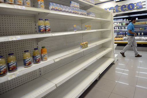 Supermercados venezolanos aceptan que Milicia Popular refuerce tareas
