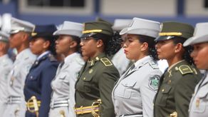 Nuevos subtenientes juraron servir a Dios y a la Patria en ceremonia oficial.