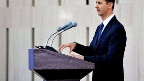 TV muestra a Assad en mezquita de Damasco