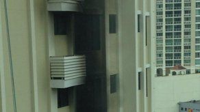 Se registra fuego en apartamento en Vía Israel