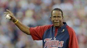 Rod Carew supera el primer mes desde su doble trasplante