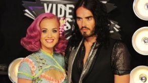 Russell Brand se divorció de la cantante Kate Perry por SMS