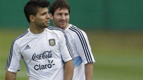 Mundial: Argentina defiende la punta con Uruguay