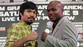 Pacquiao promueve pelea con Bradley mientras habla de retiro