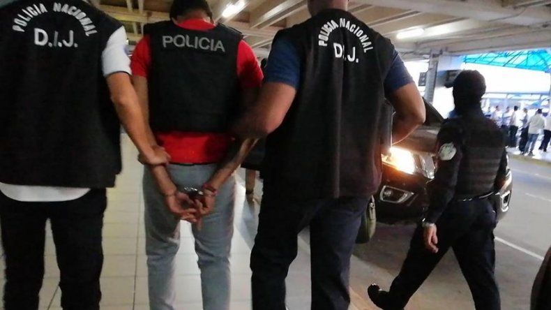 Panameño requerido por homicidio en Colón es deportado desde los EEUU