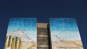 Grecia detiene a más de 6 mil inmigrantes