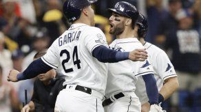 Rays vapulean a Greinke y obligan a 4to juego