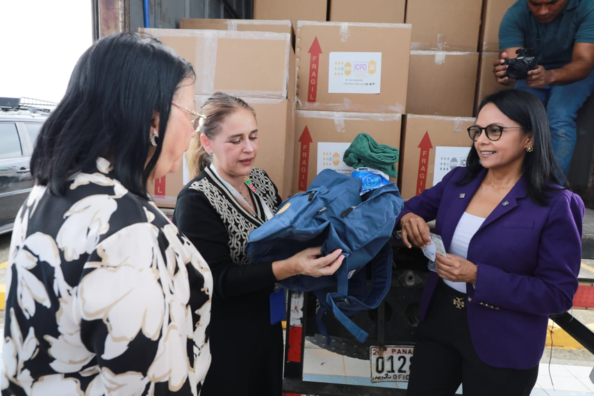 MIDES recibe kits de Naciones Unidas para apoyar a mujeres en situación de vulnerabilidad.