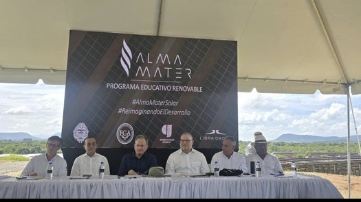 Universidad de Panamá inaugura proyecto solar ALMA MATER en Chiriquí.
