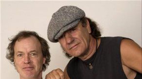 AC/DC abrumado con el éxito de su nuevo CD
