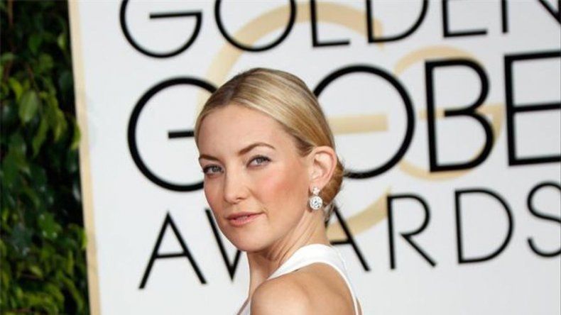 Jennifer Aniston le dio una palmada en el trasero a Kate Hudson en los Globos de Oro