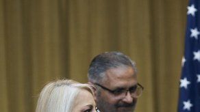 Secretaria de Justicia de Puerto Rico jura como gobernadora tras fallo del Supremo