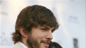 Moore y Kutcher asisten a fiesta de beneficencia