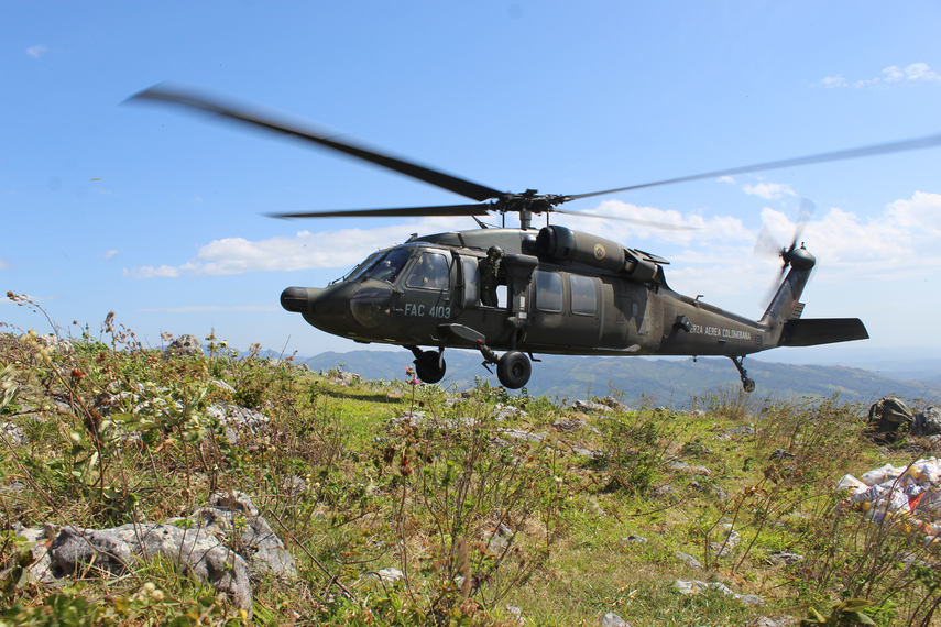 Helicóptero del Ejército de Colombia se accidenta en Darién.