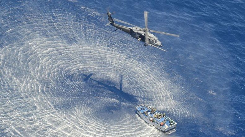 Buque venezolano ayuda en rescate de pescadores