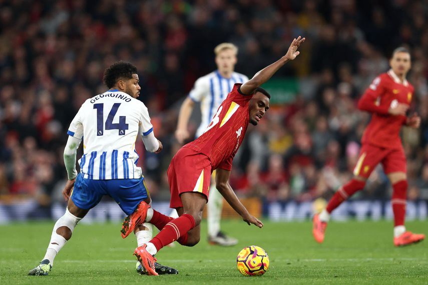 El Liverpool asumió el liderazgo en la Premier League.