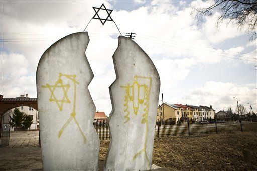 Vándalos atacan cementerio judío en Polonia