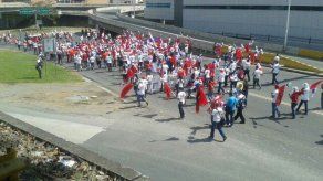 Obreros del Suntracs protestan en sector de Amador