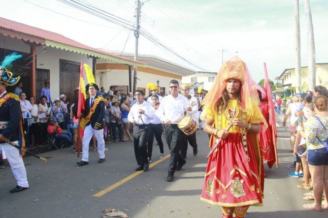 Paseo de Danzas del Corpus Christi