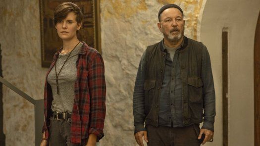 Rubén Blades en una escena de Fear the Walking Dead.