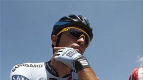 Suspenden al ciclista Alberto Contador 2 años por dopaje