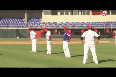 Rubén Rookie Tejada y Manny Acosta se reportan a prácticas de Panamá