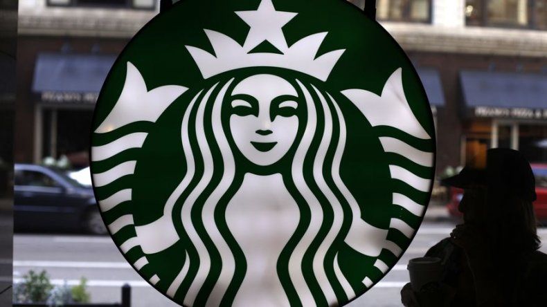 Starbucks se incorpora al debate racial
