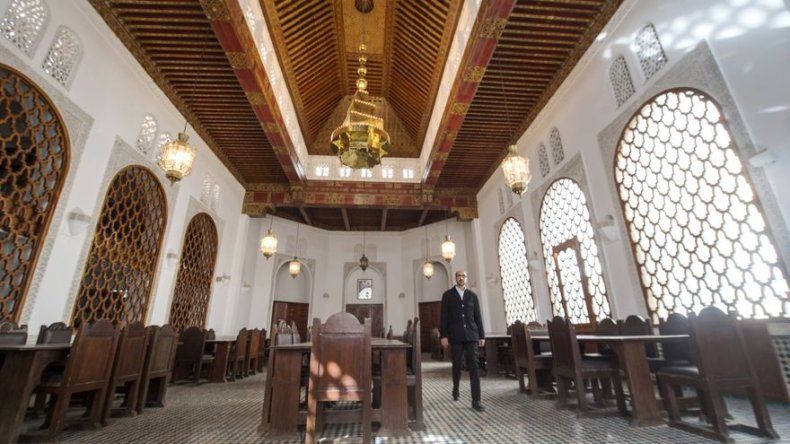 Marruecos abre los tesoros de la biblioteca más antigua del mundo