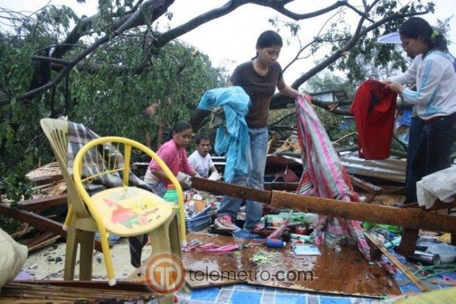 Tifón Bopha golpea Filipinas