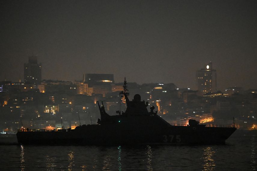 Dos barcos rusos Raptor fueron destruidos hoy al amanecer cerca de la isla de las Serpientes