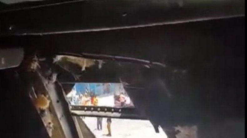 Funcionario somalí: Bomba causó hoyo en avión de pasajeros
