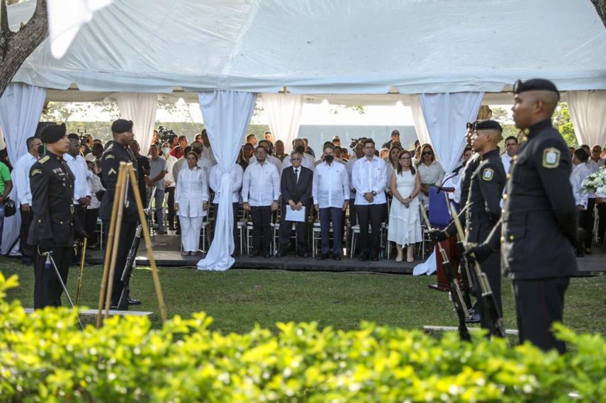 Actos protocolares en memoria de los caídos del 20 de diciembre de 1989.