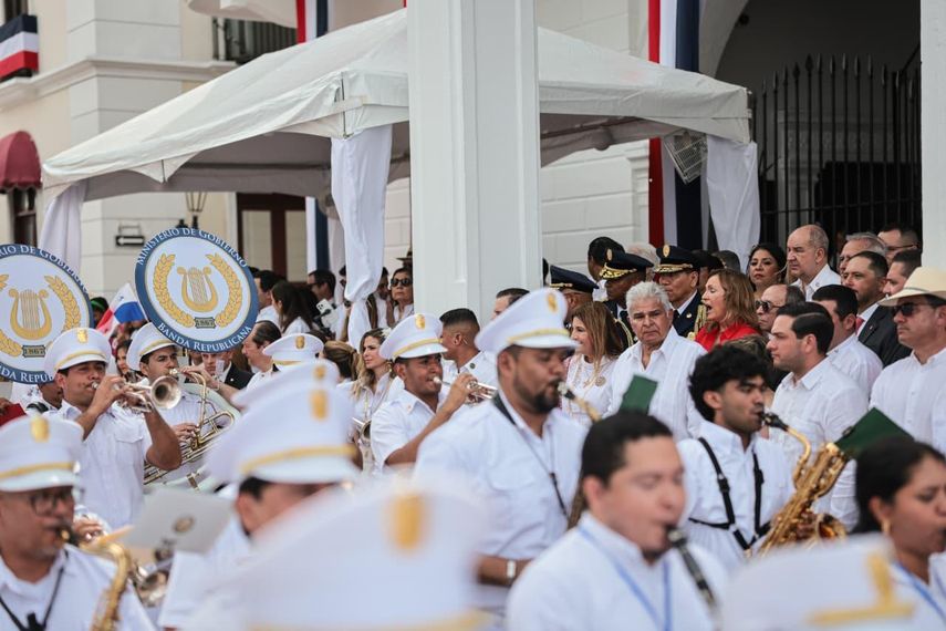 Meduca se refiere a la participación de estudiantes en los actos patrióticos.