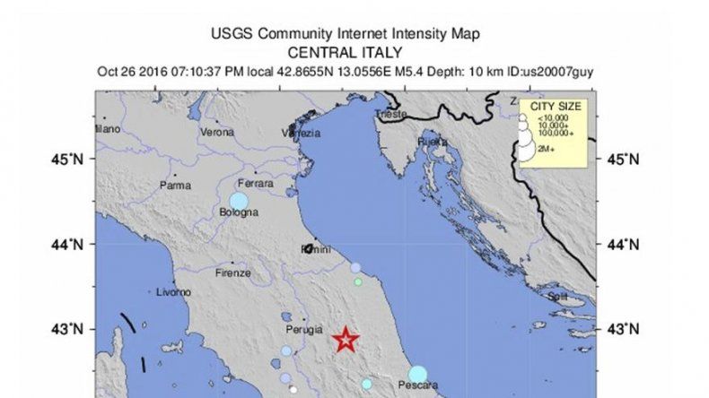 Temblor y fuerte réplica sacuden centro de Italia